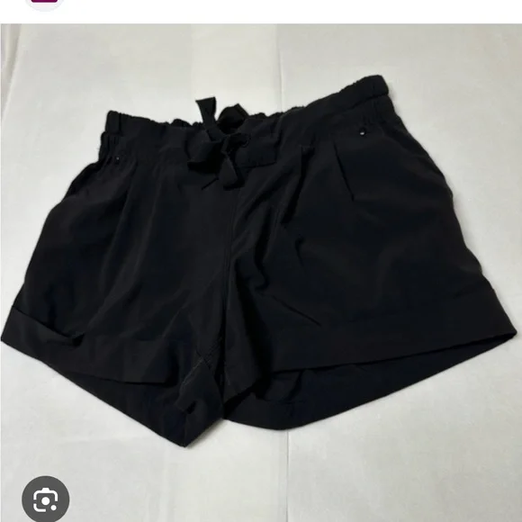 Lululemon Spring Break Away Black Shorts Size 8 - Picture 4 of 8